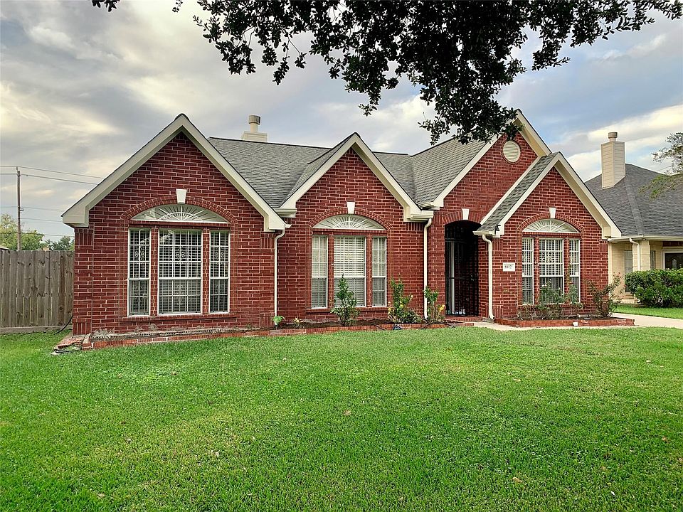 1st image of 8812 Riverwell Cir W
