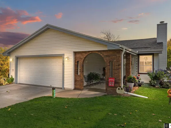 315 N 22nd St, Plattsmouth, NE 68048