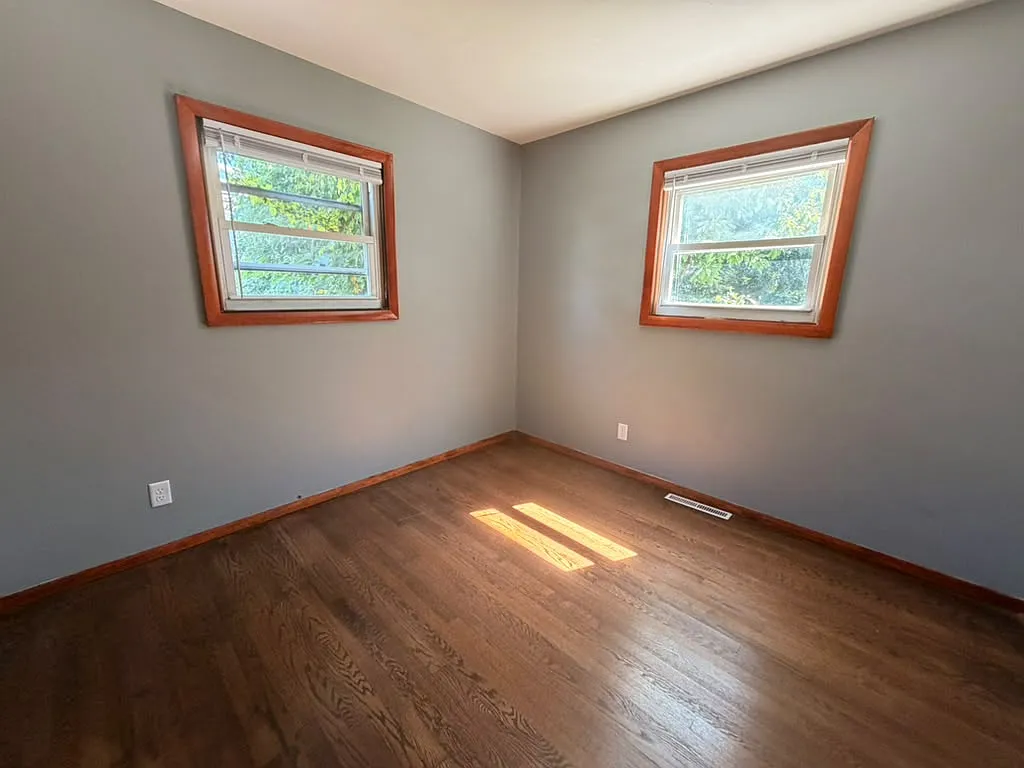 3 bed, 864 sqft, $2,650 — Photo 4