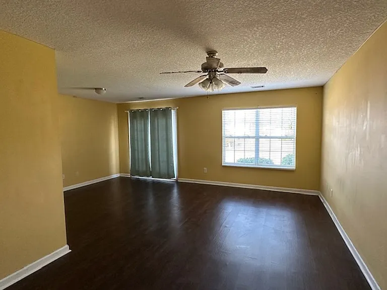 7002 White Pine Ave — Photo 2
