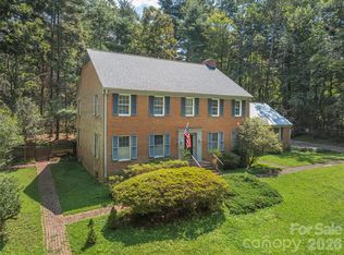 200 Heathcote Rd, Hendersonville, NC 28791