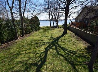 24520 70th St, Salem, WI 53168