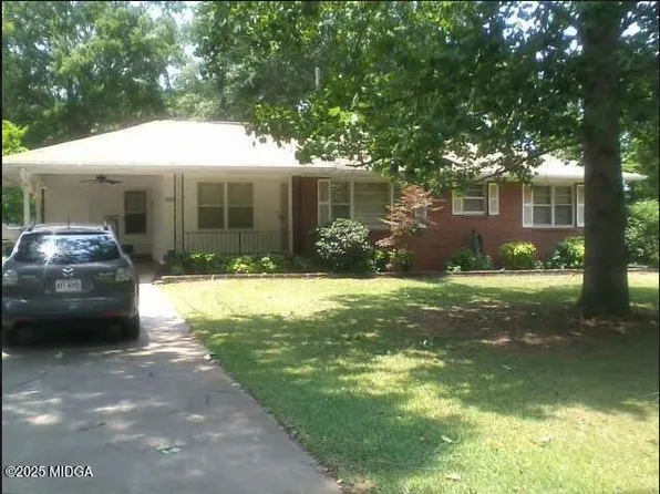 1009 N 1st St, Fort Valley, GA 31030