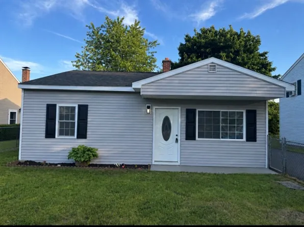 27 Dubois St, Springfield, MA 01151