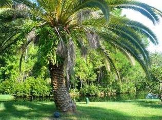 128 S Gull Dr, Daytona Beach, FL 32119