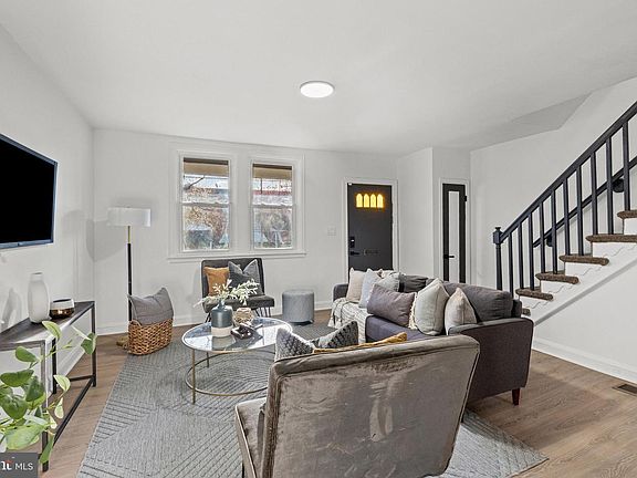 3rd image of 120 Allendale St