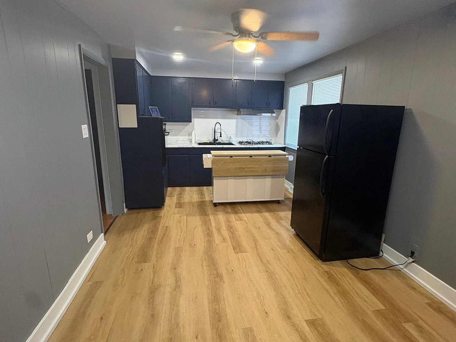 4 bed, 1886 sqft, $2,500 — Photo 1