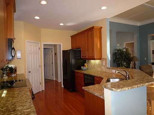 4th image of 2571 Lakefield Way