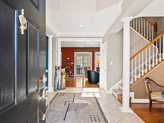 5th image of 509 Oak Knoll Ter