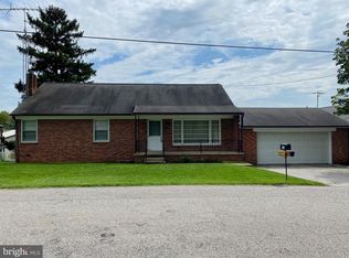 130 W Highland Ave, Spring Grove, PA 17362