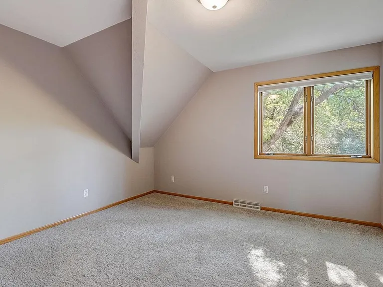 7653 Farmington Way — Photo 29