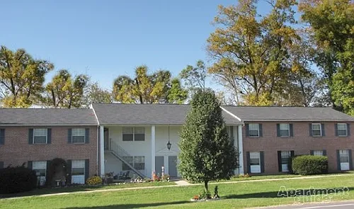 Londontowne and Robinwood Apartments Photo 1