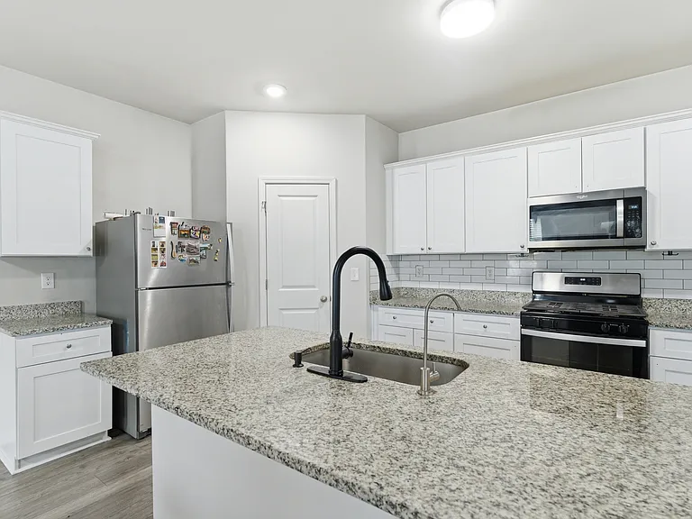 2210 Cancellara Ct — Photo 17