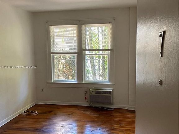 4th image of 1615 Pennsylvania Ave #7