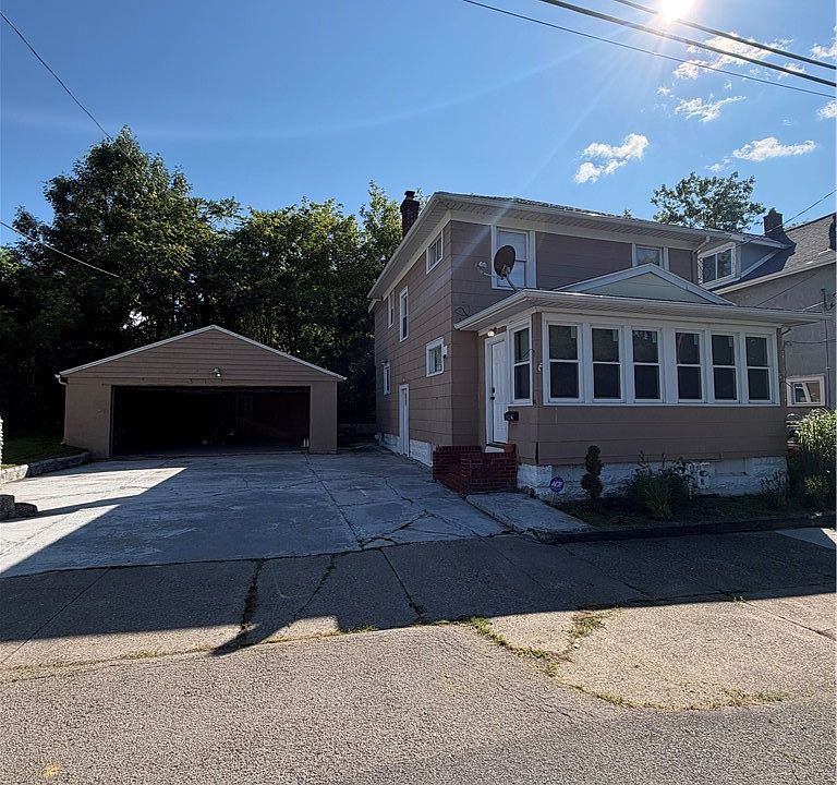 1st image of 25 Lakeland Ave