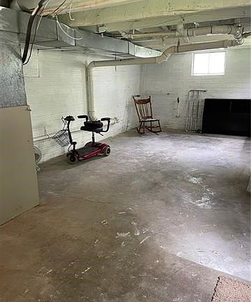 3rd image of 813 S 38th St