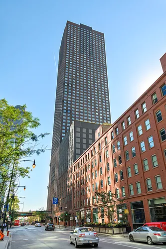 N Lake Shore Dr Photo 1