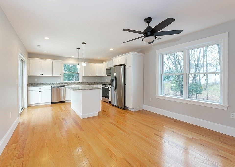 297 Main St Groton MA Zillow