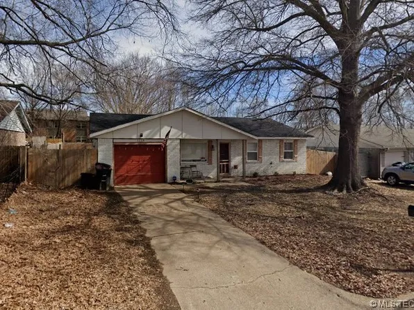 1119 S Oak St, Bristow, OK 74010