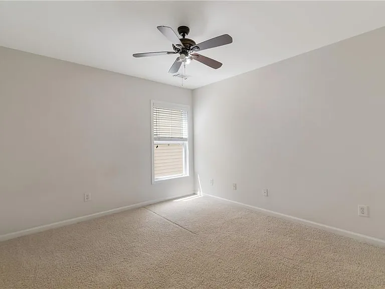 4262 Winslow Hill Ct — Photo 24