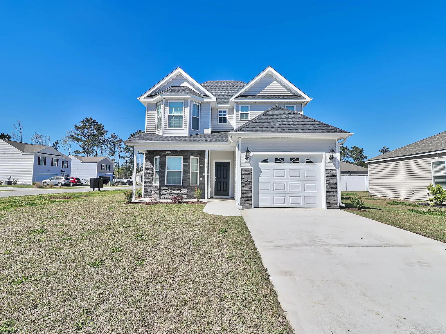 4 bed, 2.5 bath, 1734 sqft, $2,195 — Photo 1