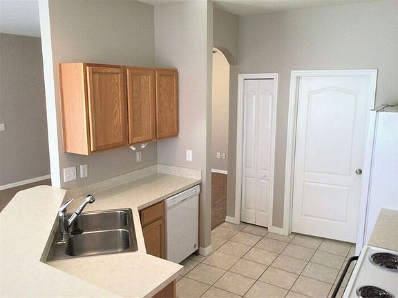 5th image of 12820 Turnstone Ct