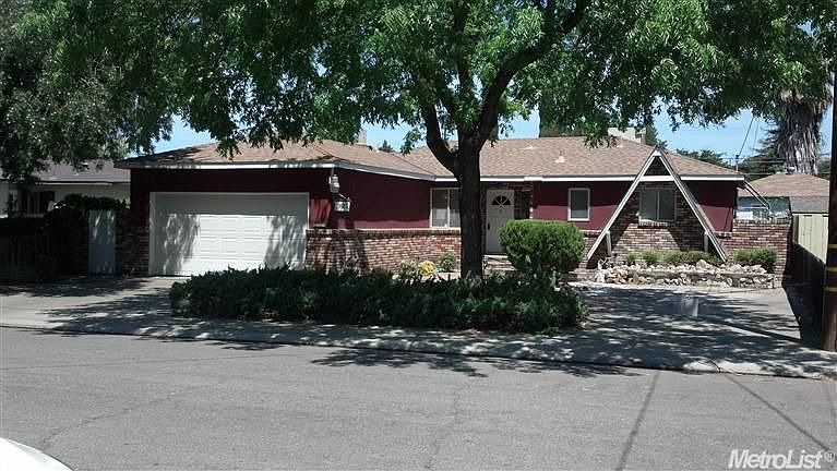 1st image of 1829 Silverwood Ave