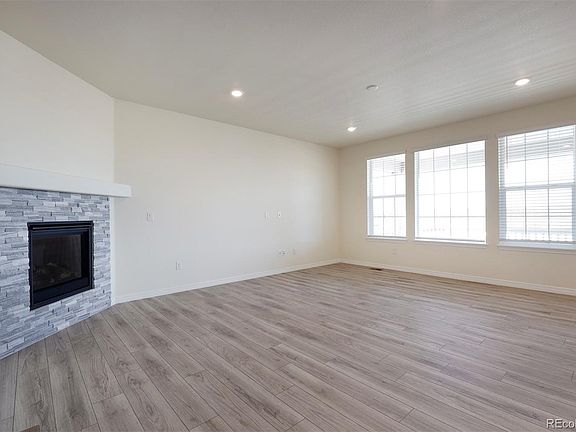 4th image of 15105 Munich Ave