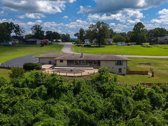 5th image of 37 Chamblee Cir