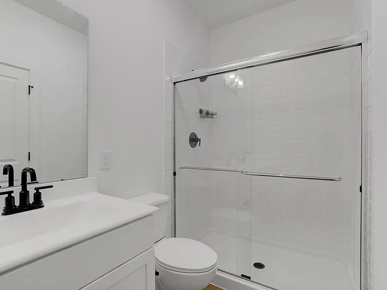 8438 Bay Ridge Cir — Photo 17