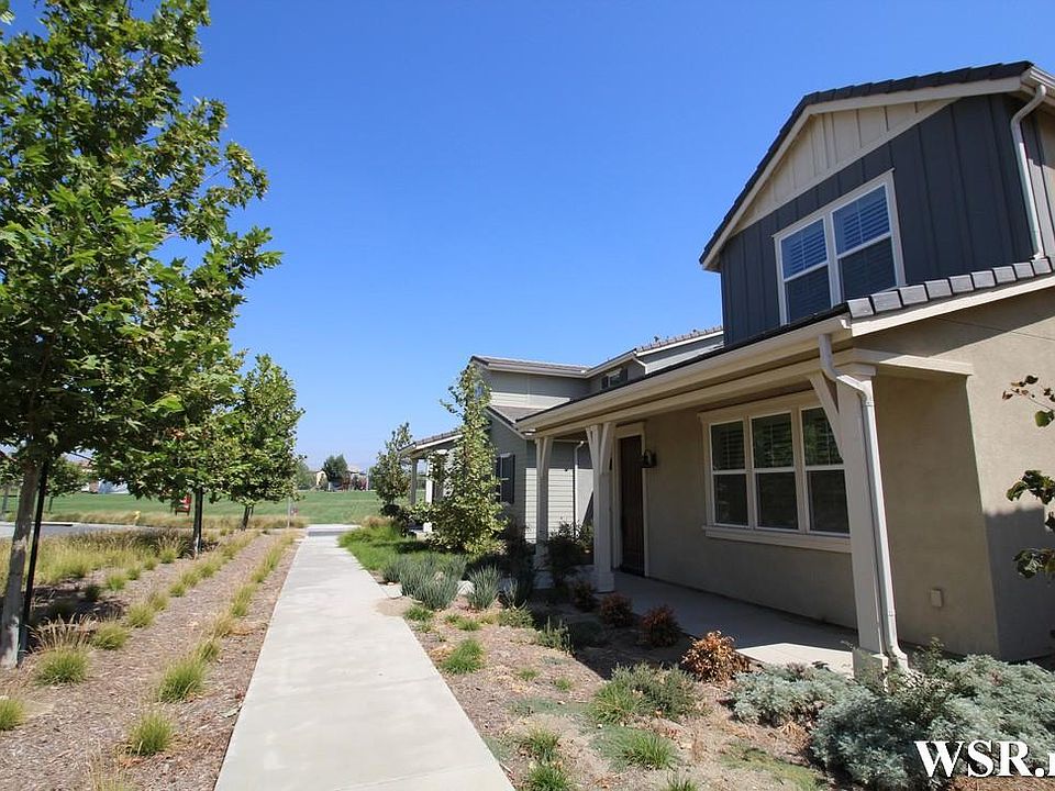 1st image of 4027 S New Haven Dr