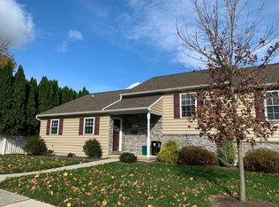 833 Academy Heights Ave, Ephrata, PA 17522