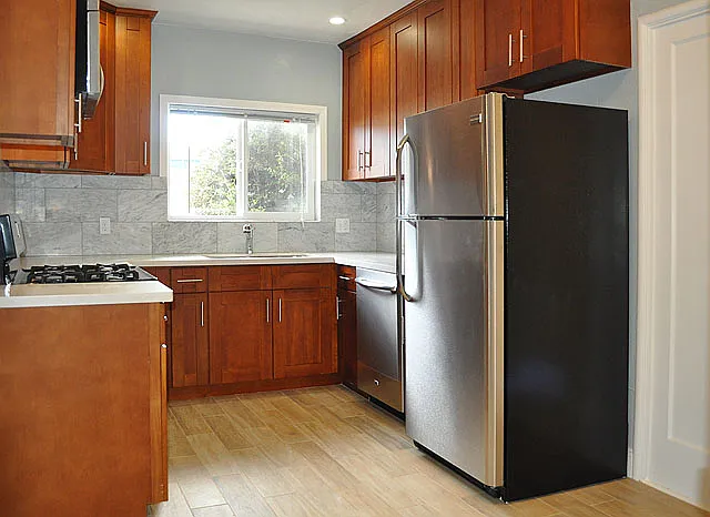 Fabulous modern kitchen with Dishwasher
