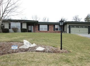 1415 Surrey Ln, Algonquin, IL 60102