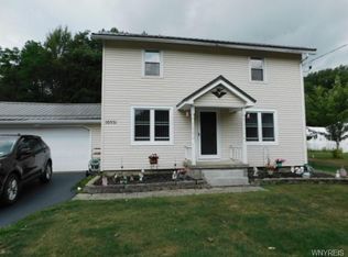 10551 North Rd, Perrysburg, NY 14129