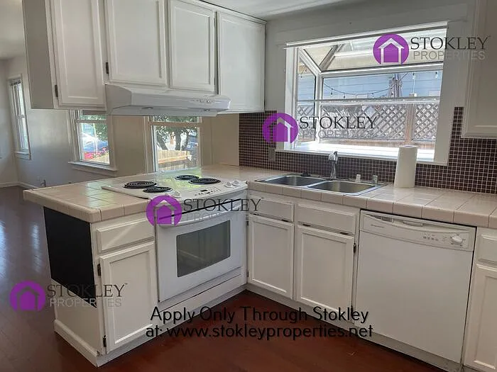 2 bed, 1.0 bath, 850 sqft, $2,295 — Photo 3