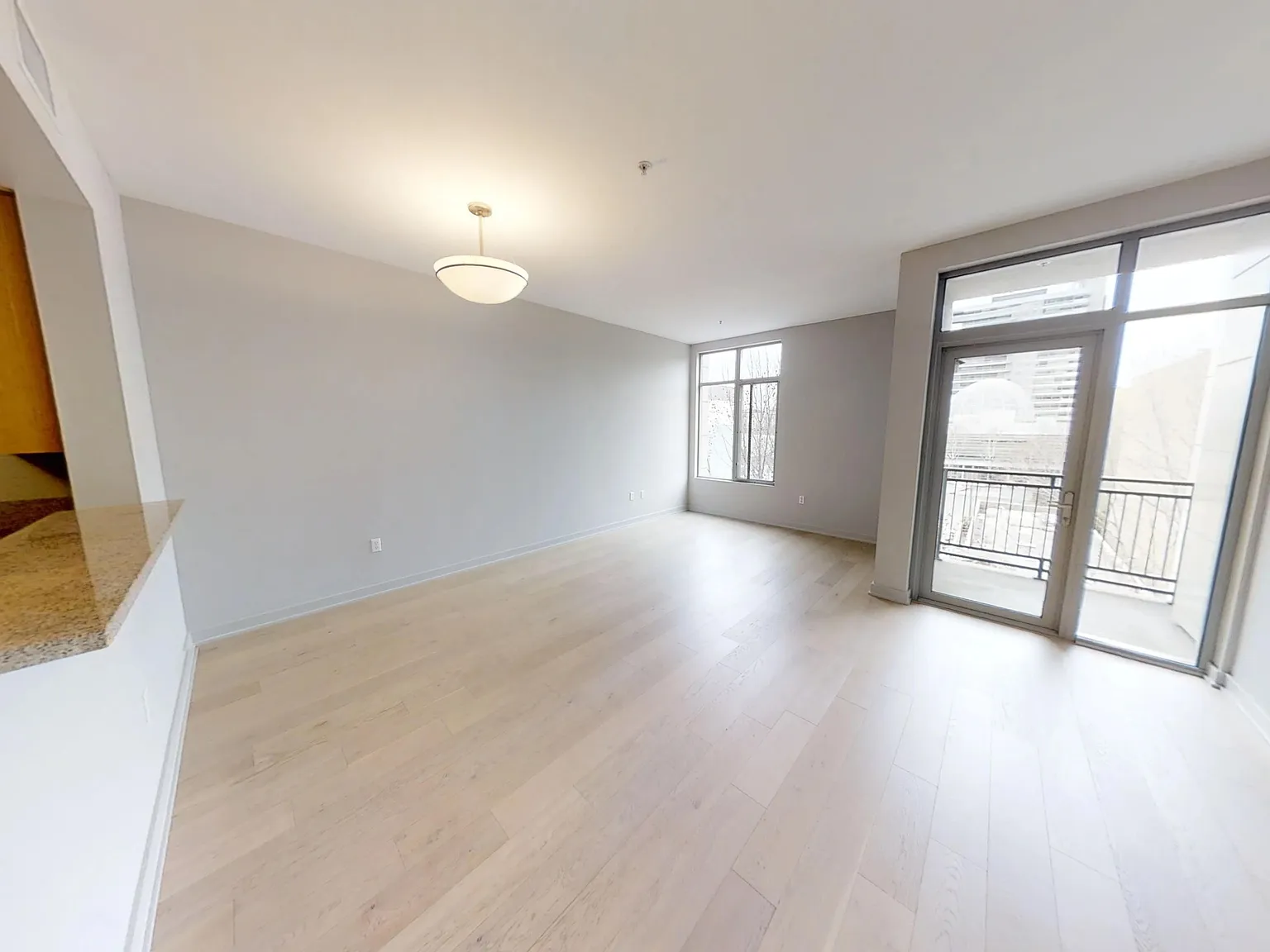 2 bed, 2.0 bath, 1200 sqft, $3,425 — Photo 2