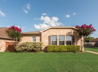 227 Deerfield Ct, Cedar Hill, TX 75104