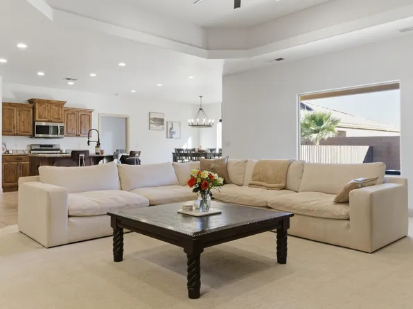 2527 S Wilson Dr, Hurricane, UT 84737