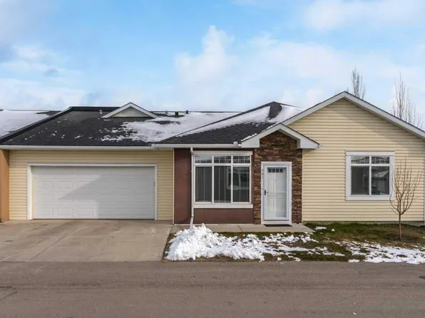 401 S Sunvale Cres NE, High River, AB T1V 0E8
