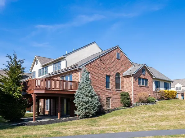 79 Ascot Dr, Elverson, PA 19520