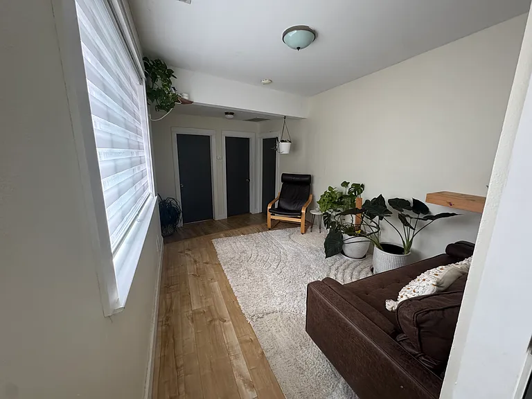 second floor entryway
