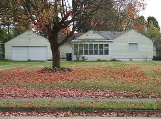 2848 Shelburn Ave, Akron, OH 44312