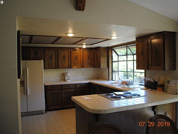 5th image of 6913 NE 75th St