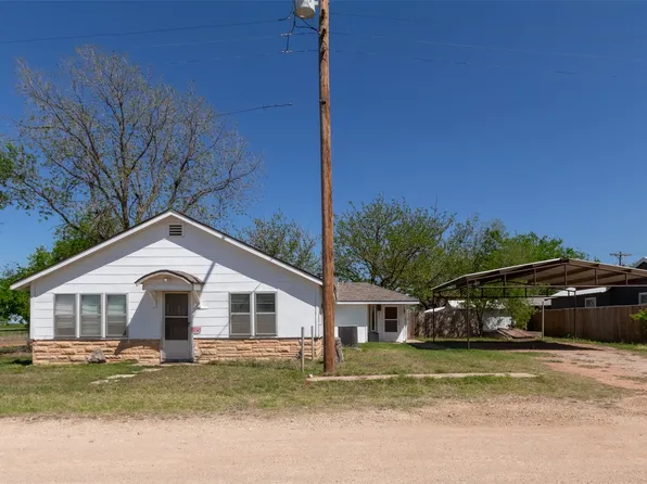 242 E Hamilton St, Stamford, TX 79553