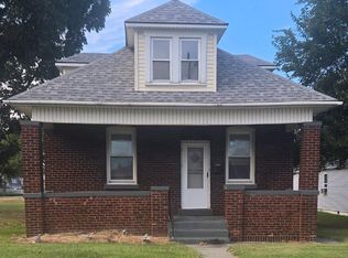 1669 2nd St, Madison, IL 62060