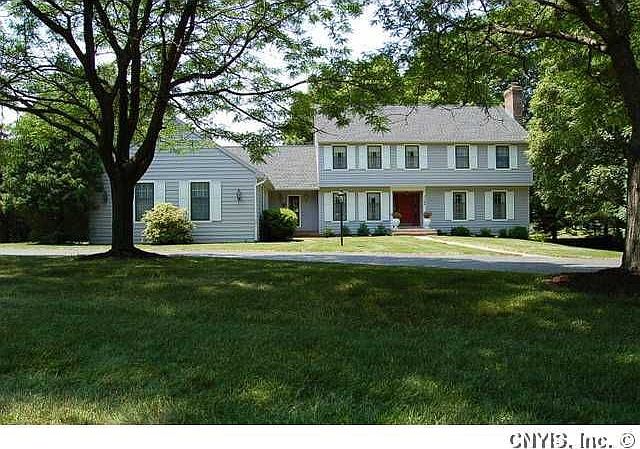 1st image of 7105 Thorntree Hill Dr