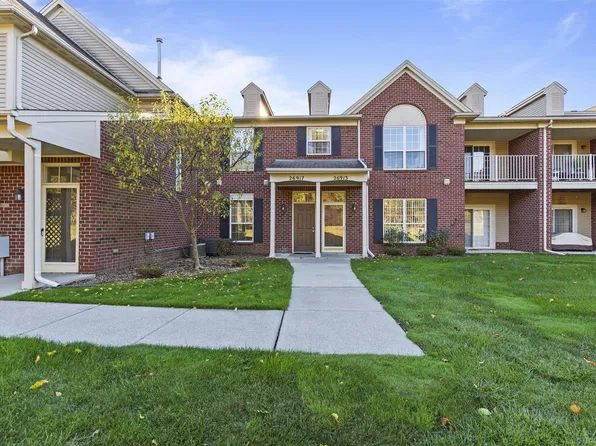26917 Carrington Pl, Harrison Township, MI 48045