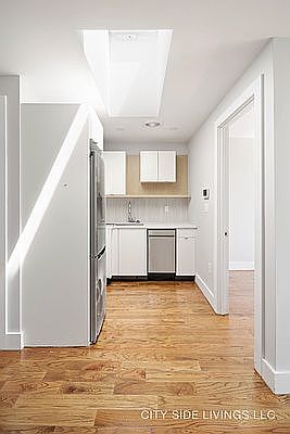 1st image of 996 Carroll St #5P