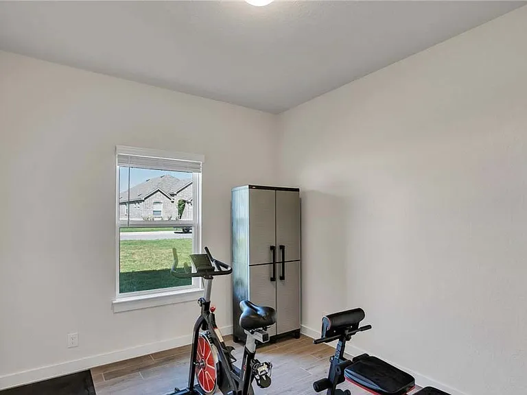 Black Cloud Dr — Photo 8